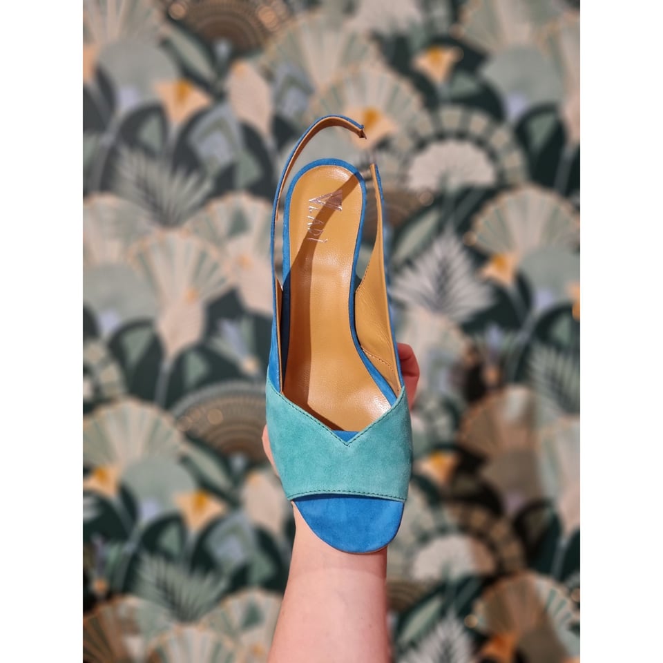 Turquoise Tally Pump