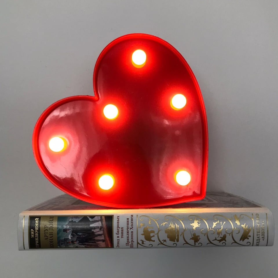 Nachtlampje Hart / Tafelnachtlamp HART. Nachtlampje cadeau voor meisje of dame. 3D illusie nachtlamp, tunnel lamp hart.