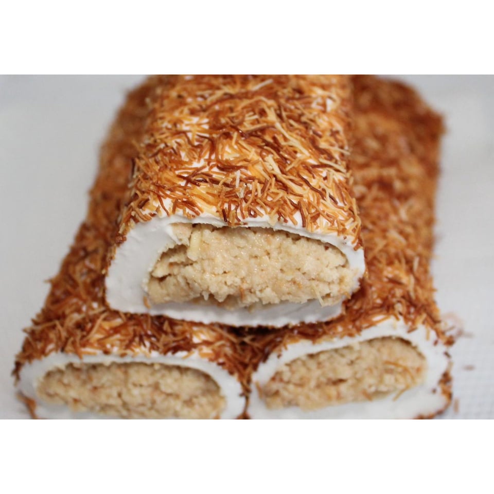 Zoetterette Turks Fruit Vermicelli KUNEFE Zeepkruid Hazelnoot Creme ( BEST VERKOCHTE PRODUCT IN 2024 )) 100% HOME MADE