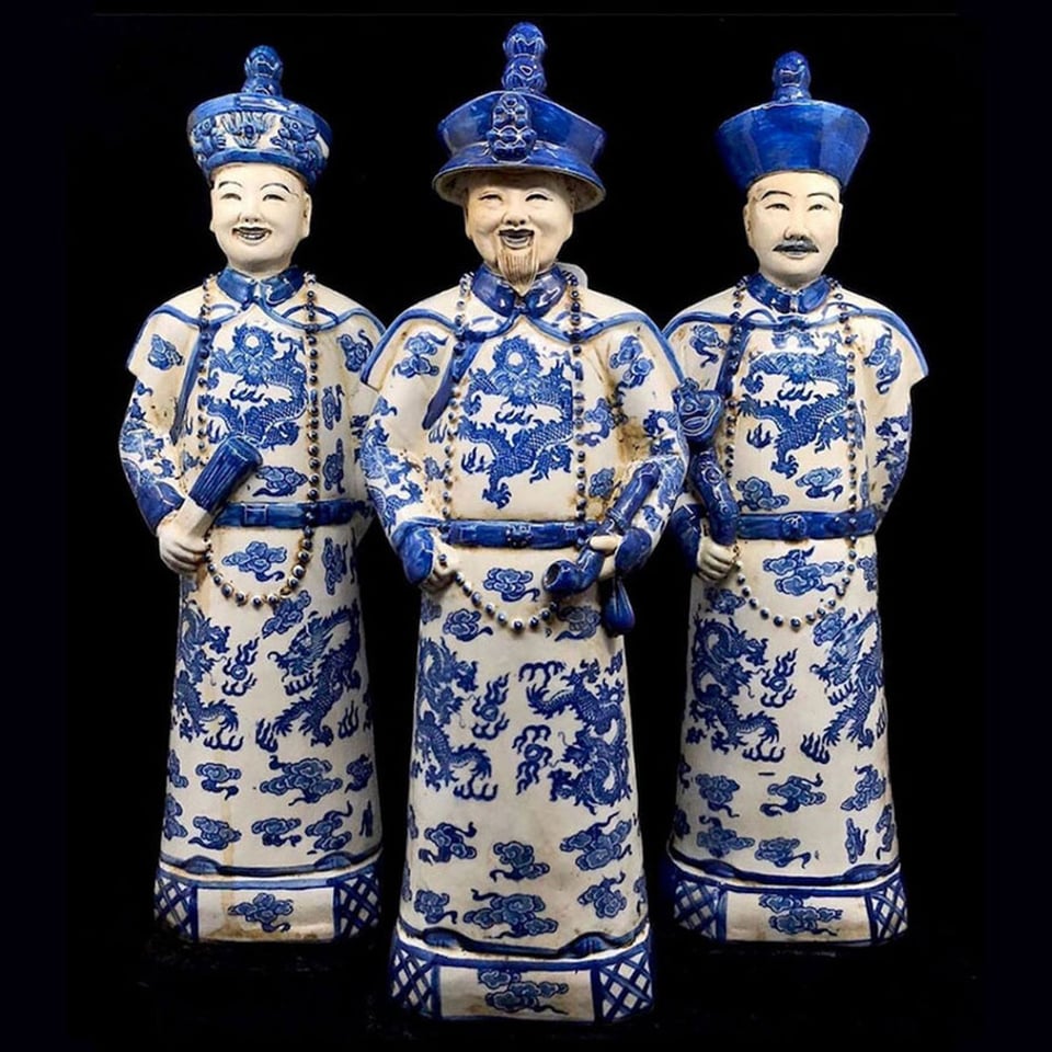Beeld Chinese Keizer Grootvader Staand Blauw Wit H42cm