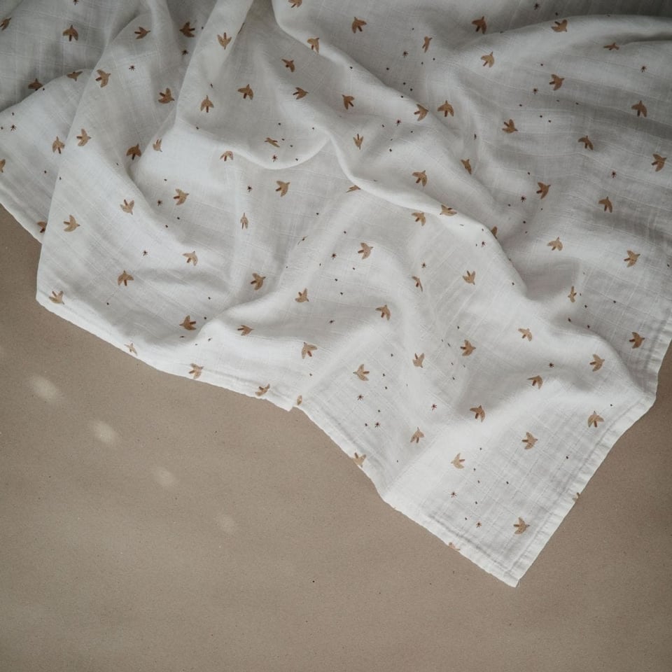 Mushie Swaddle Sparrows