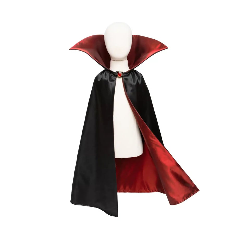 Great Pretenders Vampire Cape