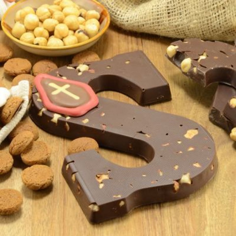 Chocoladeletter Met Hazelnoot Suikervrij S - Puur - 200 Gram - Ambachtelijk Handgemaakt